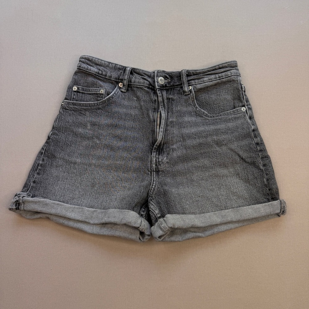 Zara High Waisted Denim Shorts Washed Black Gray Cuffed Size 6 28
